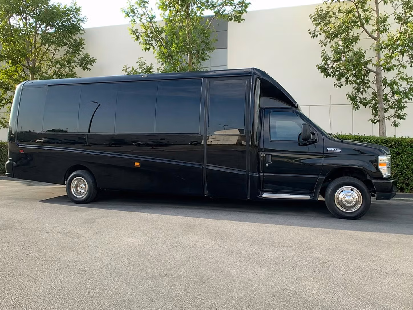 18 passenger minibus