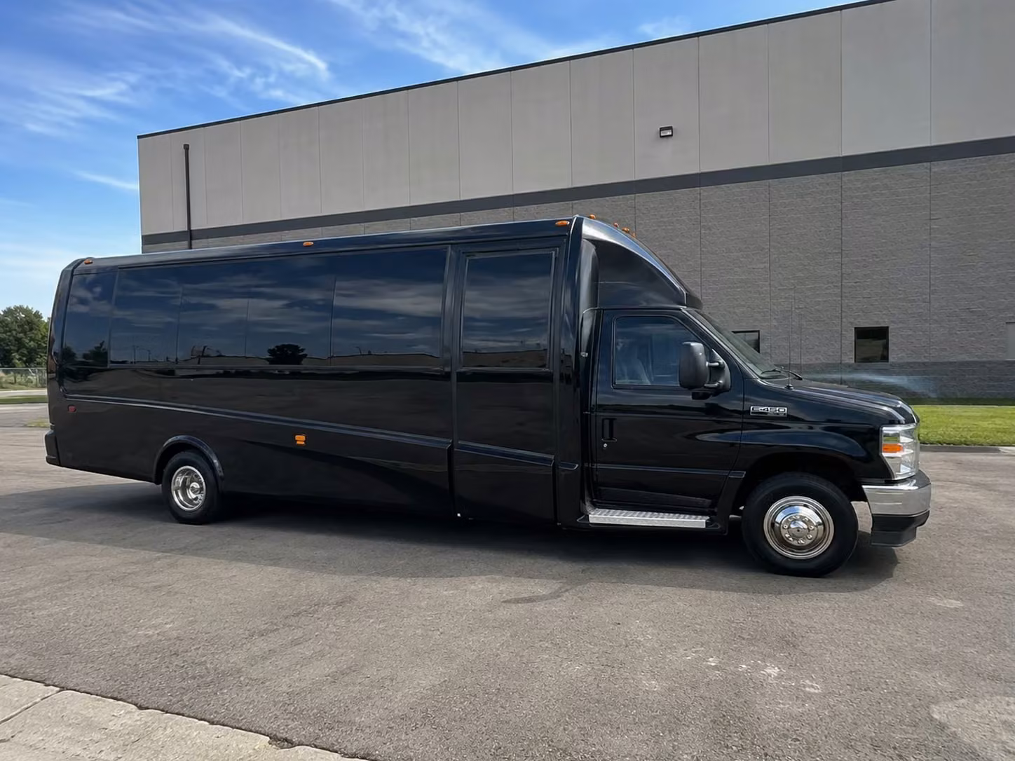 bus rentals for salem concerts music festival