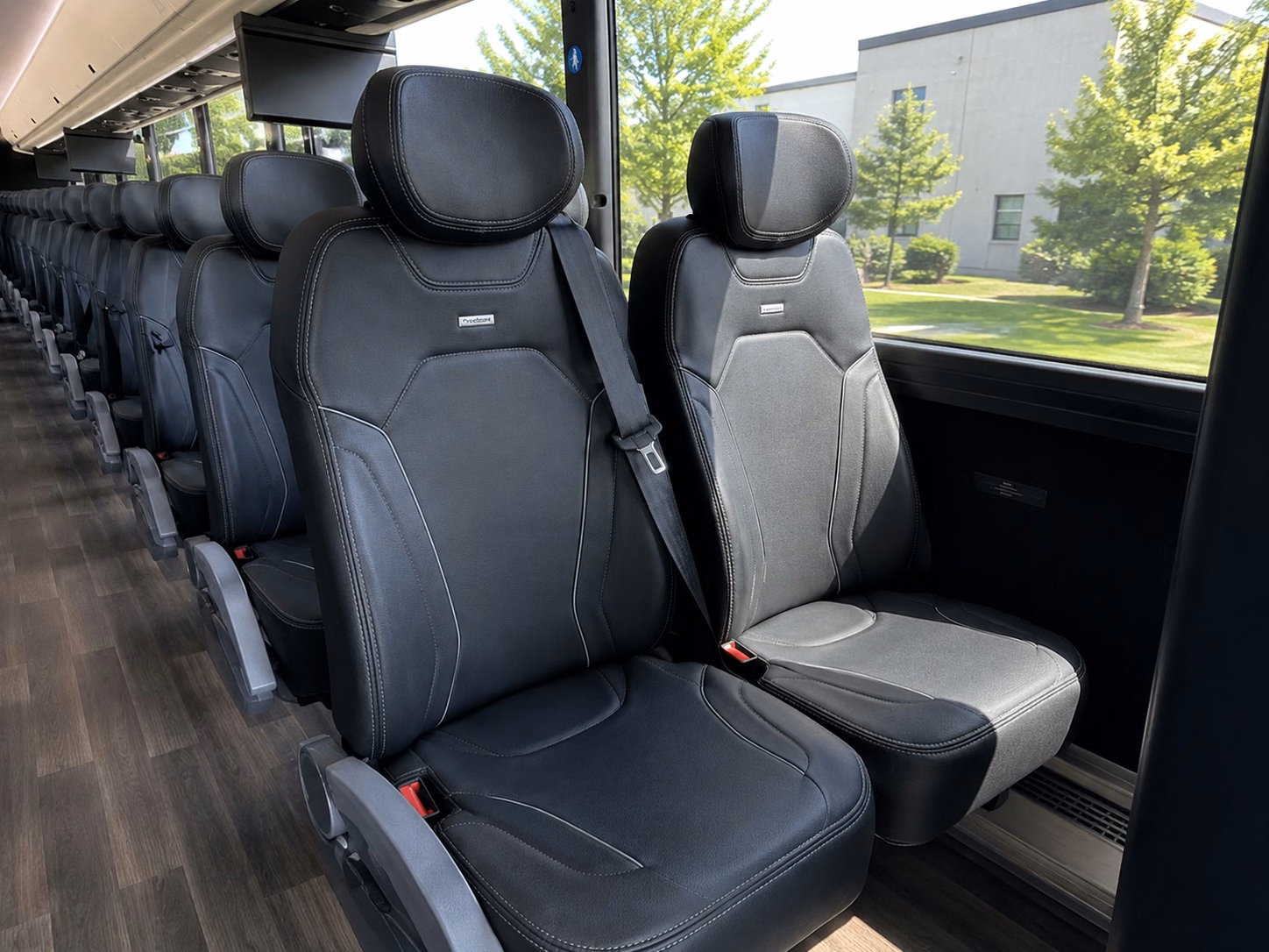 fan bus rentals for willamette university bearcats athletics events